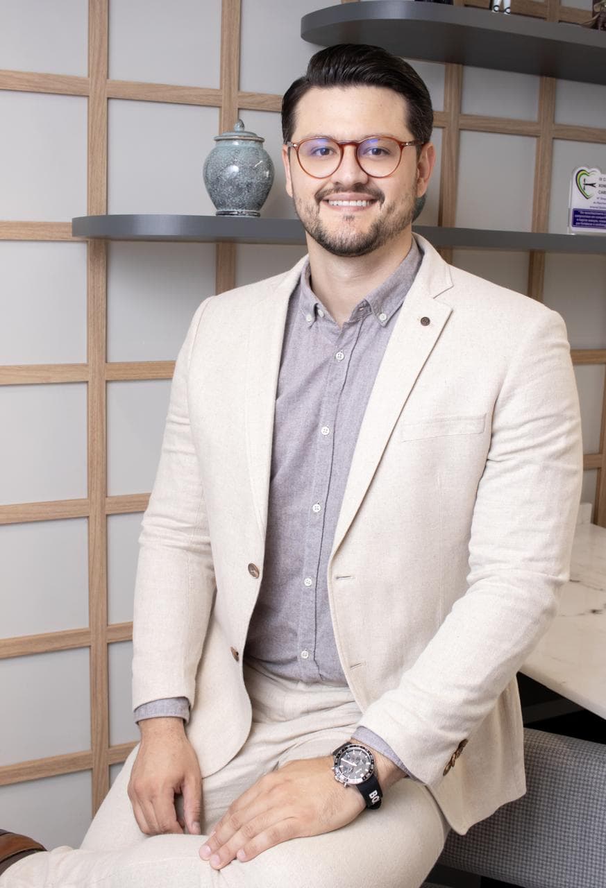 Dr. Gustavo Ferle, Pneumologista